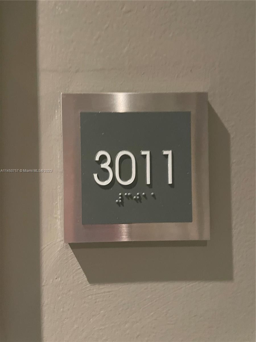 951 Brickell Ave # 3011