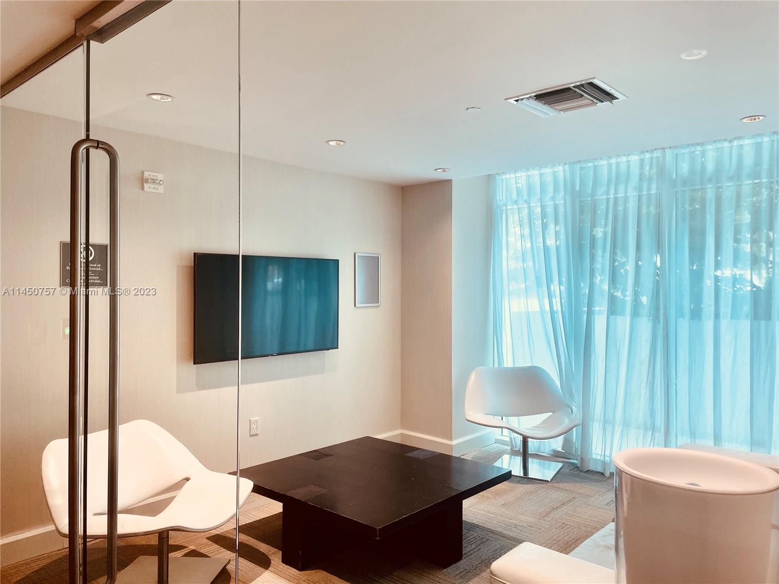 951 Brickell Ave # 3011
