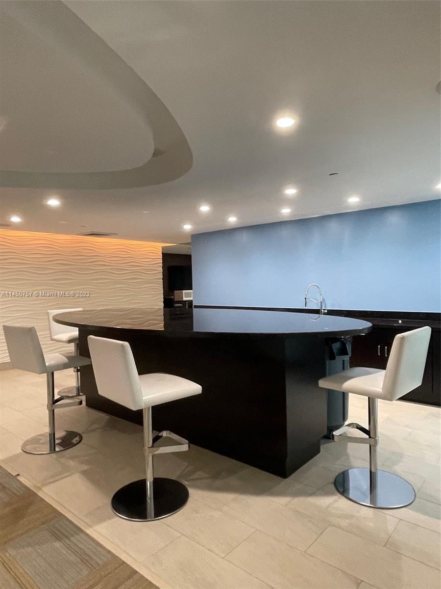 951 Brickell Ave # 3011