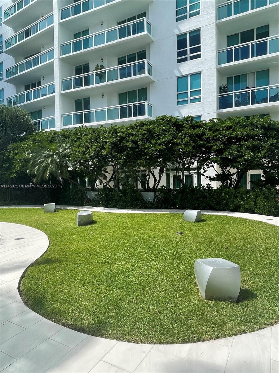 951 Brickell Ave # 3011
