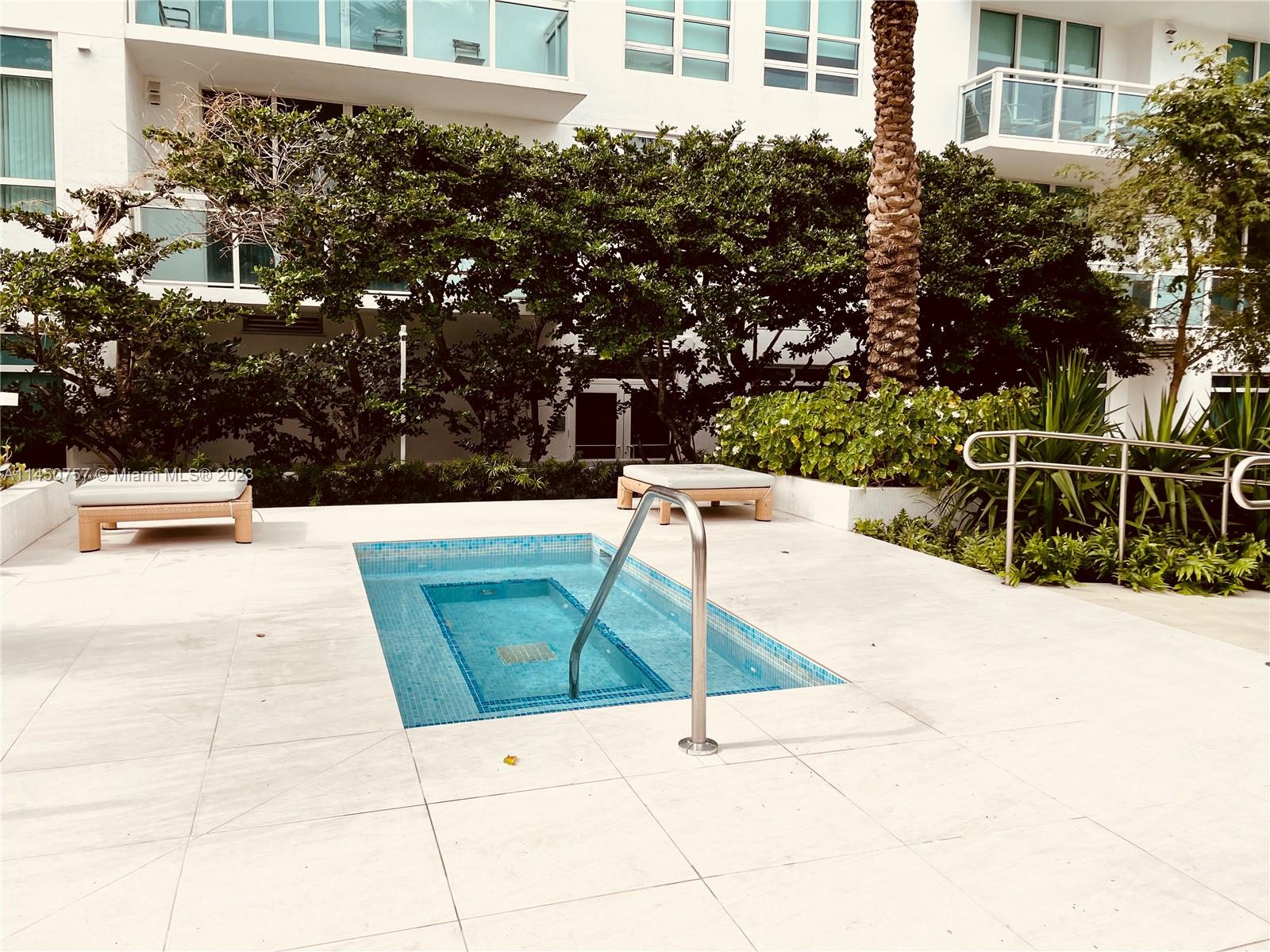 951 Brickell Ave # 3011