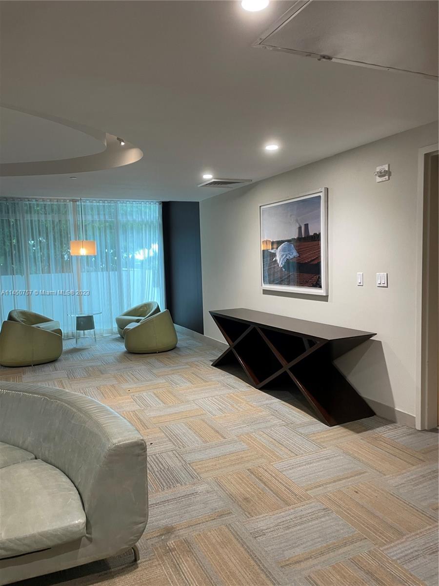 951 Brickell Ave # 3011