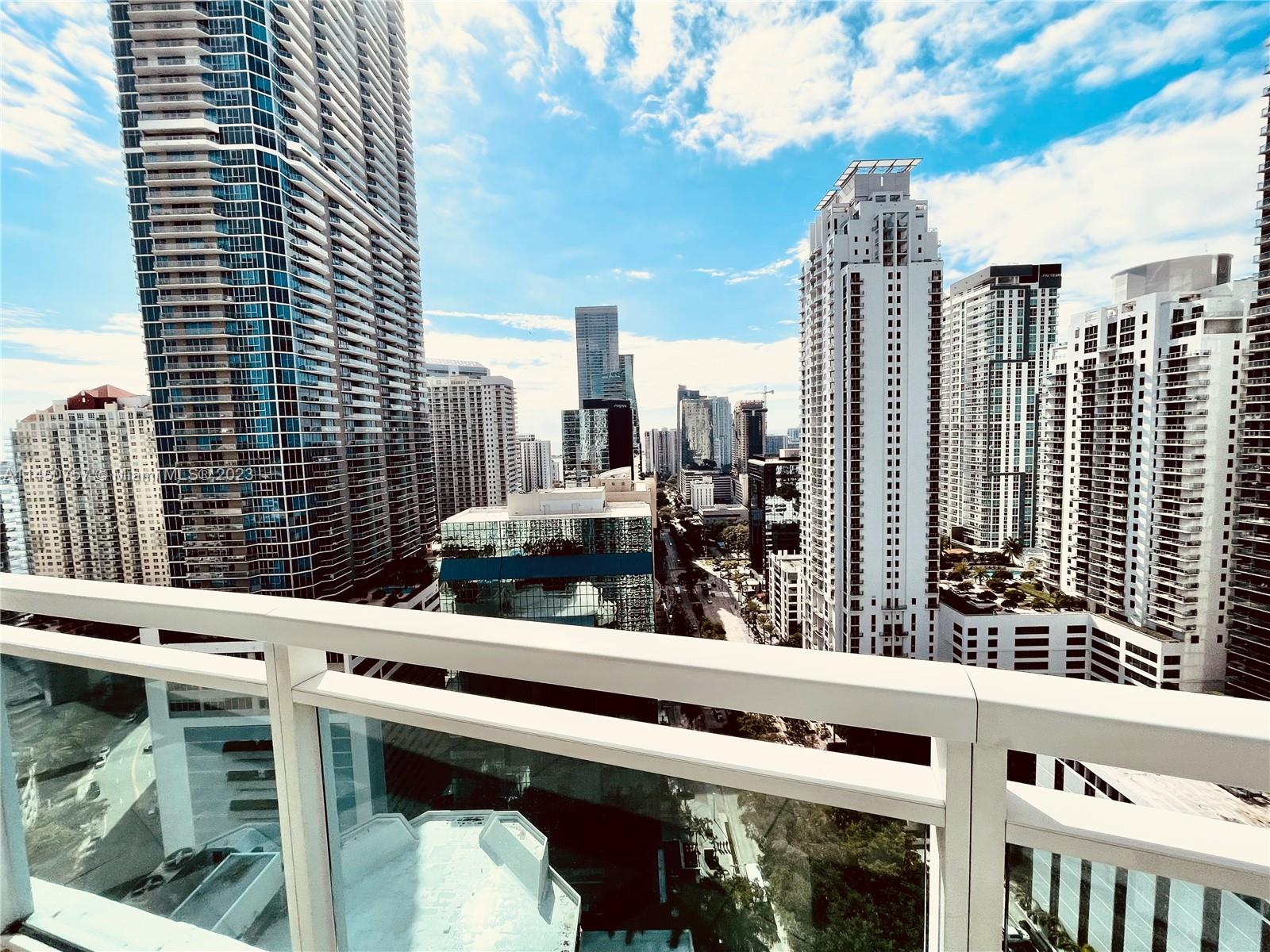 951 Brickell Ave # 3011