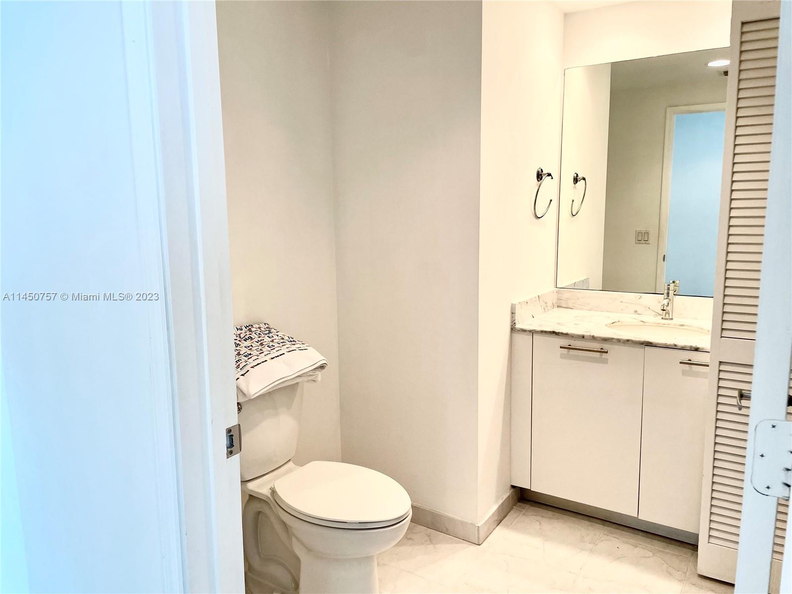 951 Brickell Ave # 3011