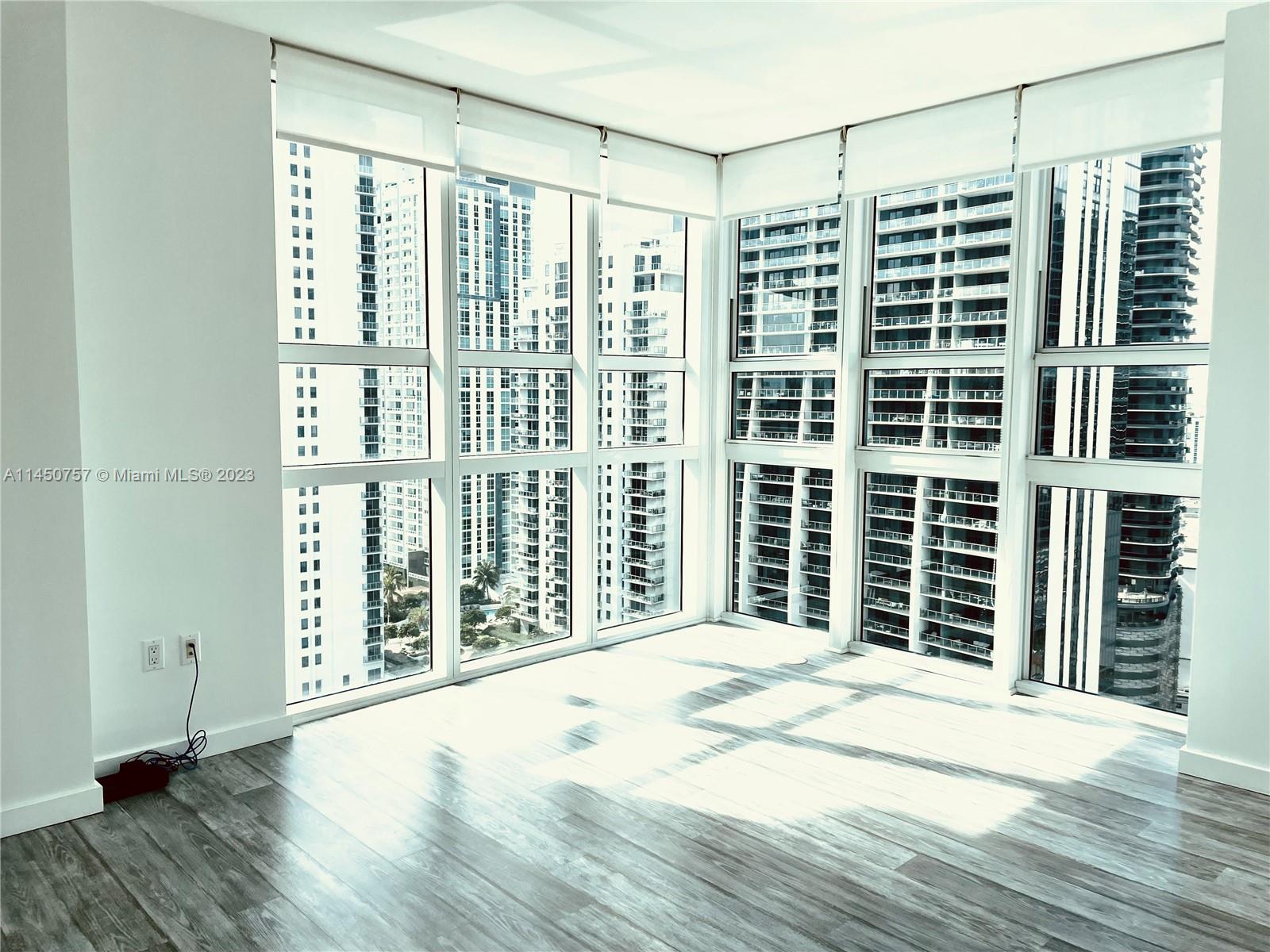 951 Brickell Ave # 3011