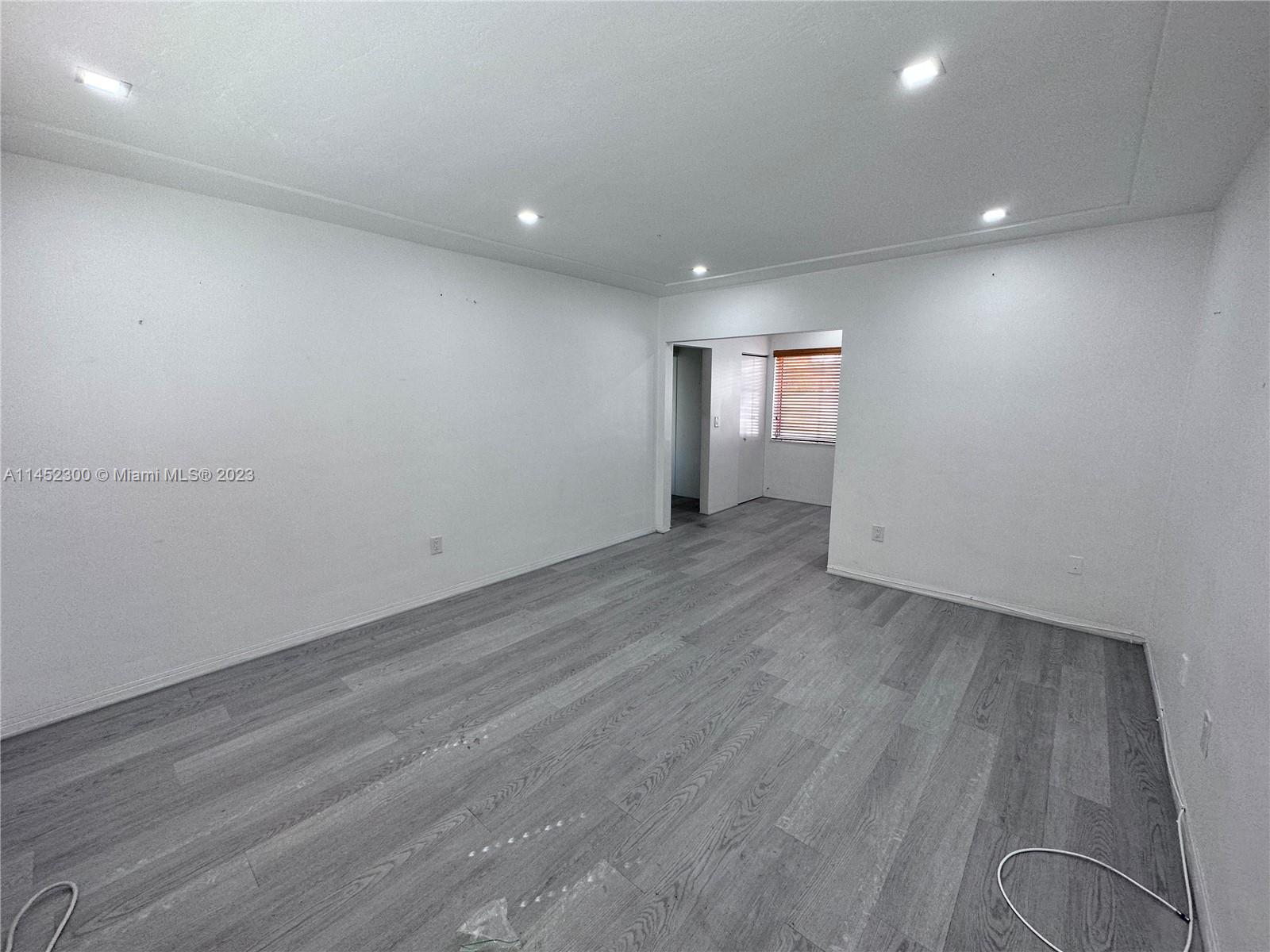 215 Zamora Ave # 1