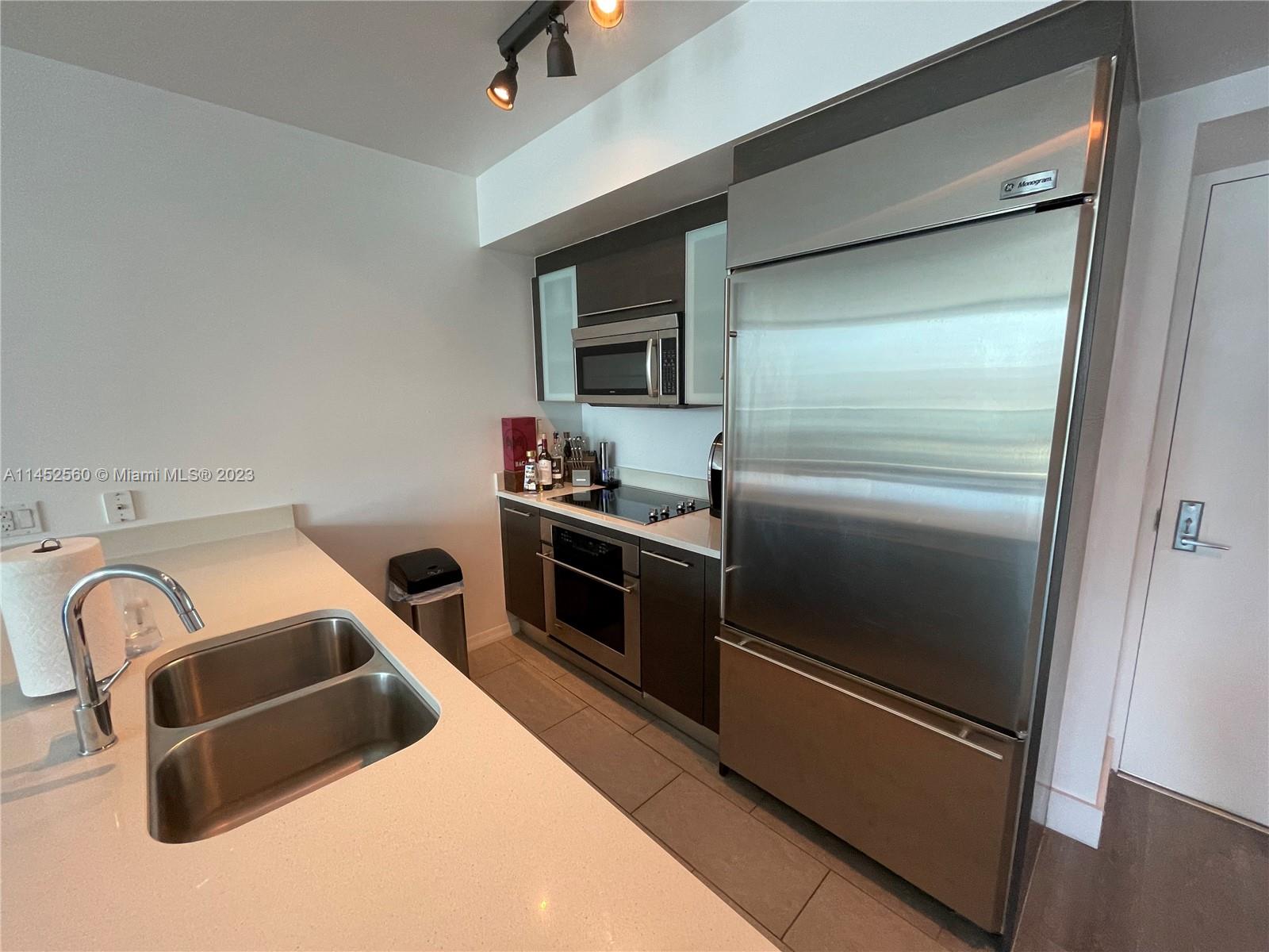 55 SE 6th St # 2104