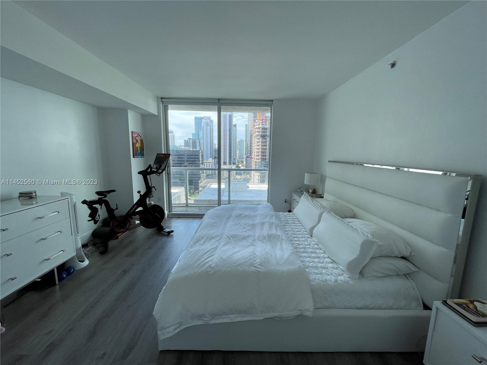 55 SE 6th St # 2104