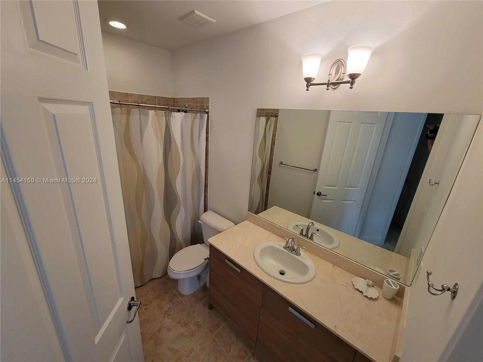 8450 NW 52nd St