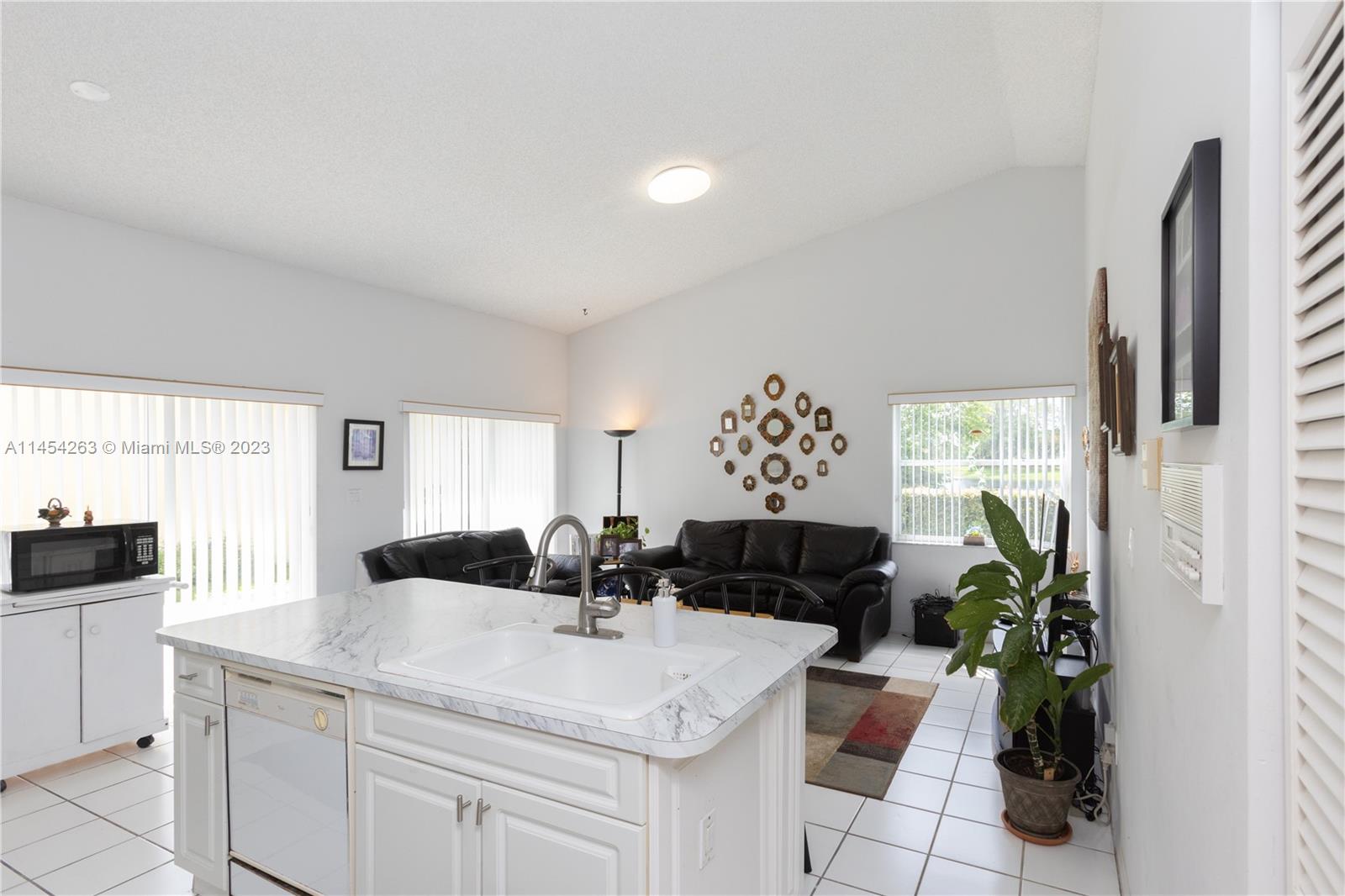 10067 SW 156th Ave