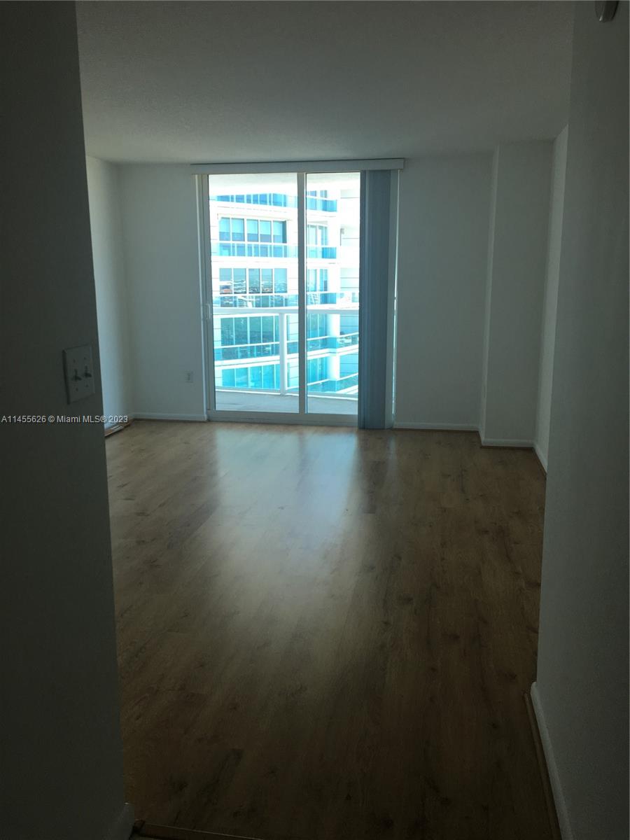2101 Brickell Ave # 2011