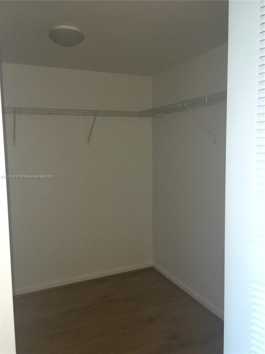 2101 Brickell Ave # 2011