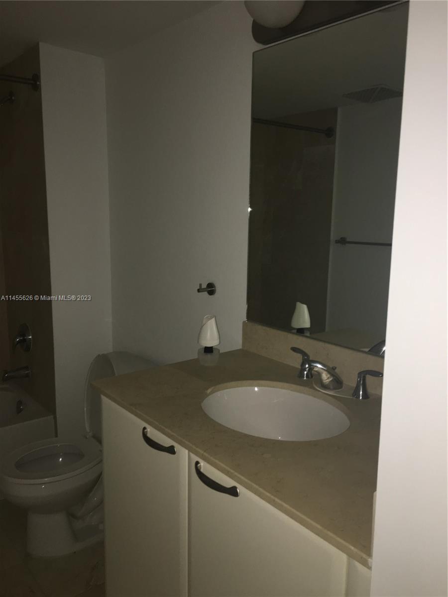 2101 Brickell Ave # 2011