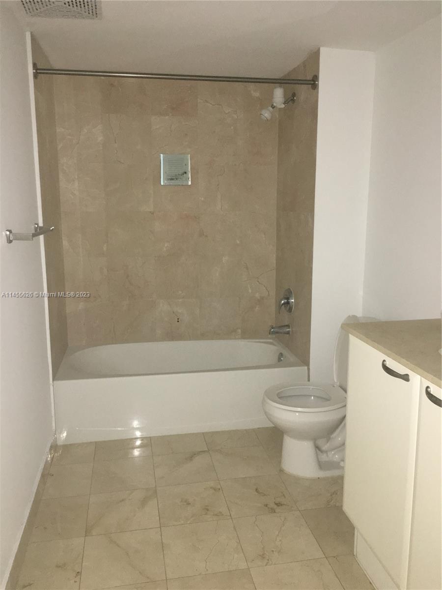 2101 Brickell Ave # 2011