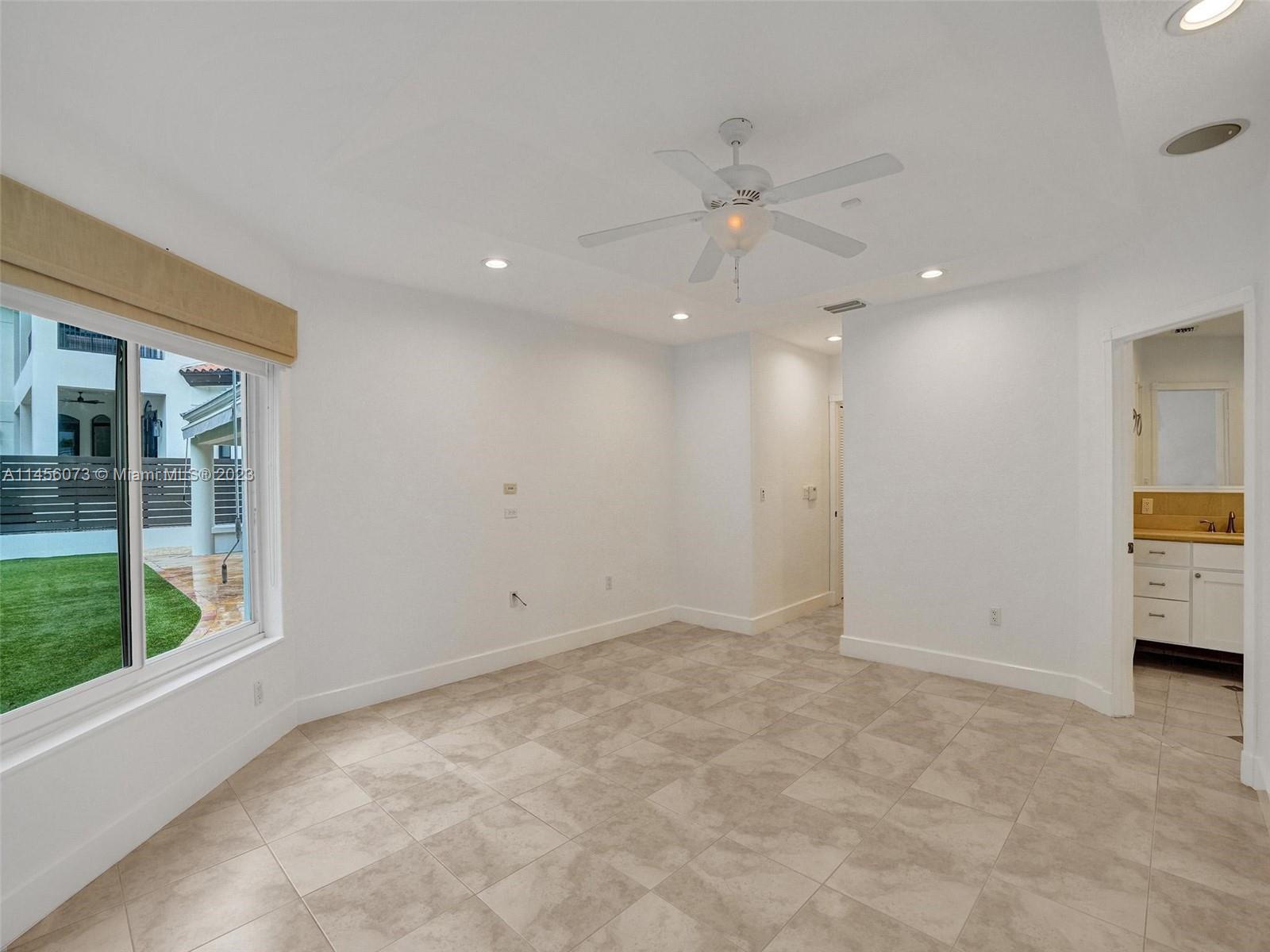228 Westwood Dr