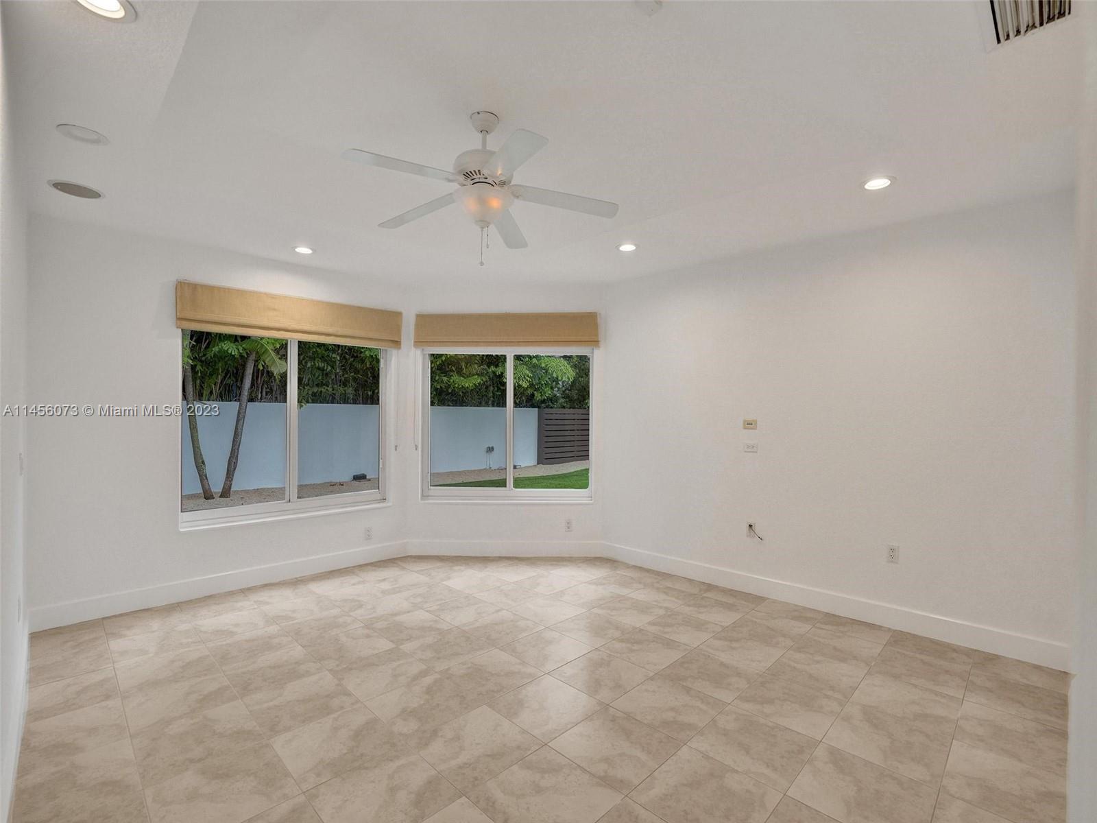 228 Westwood Dr