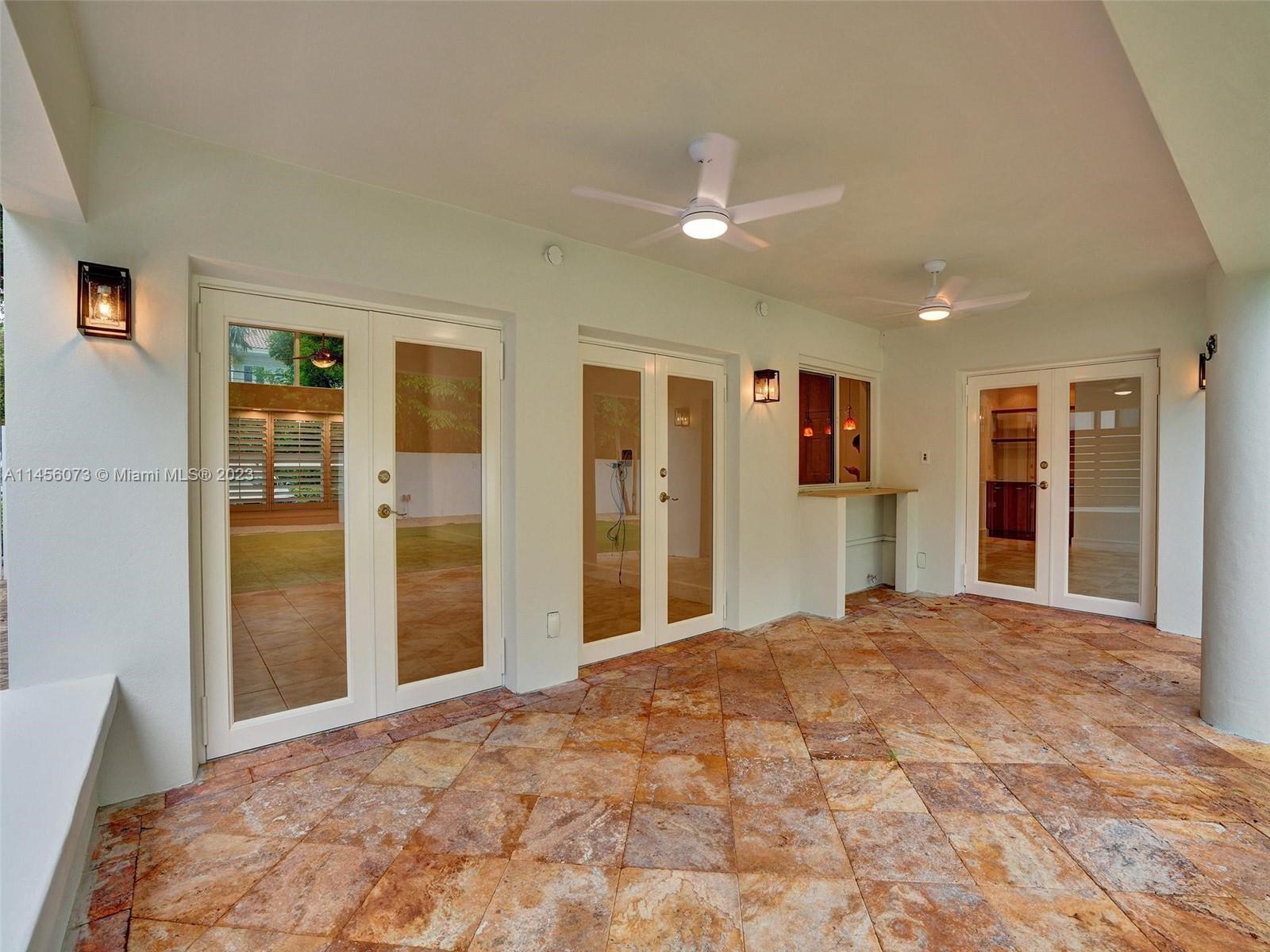 228 Westwood Dr