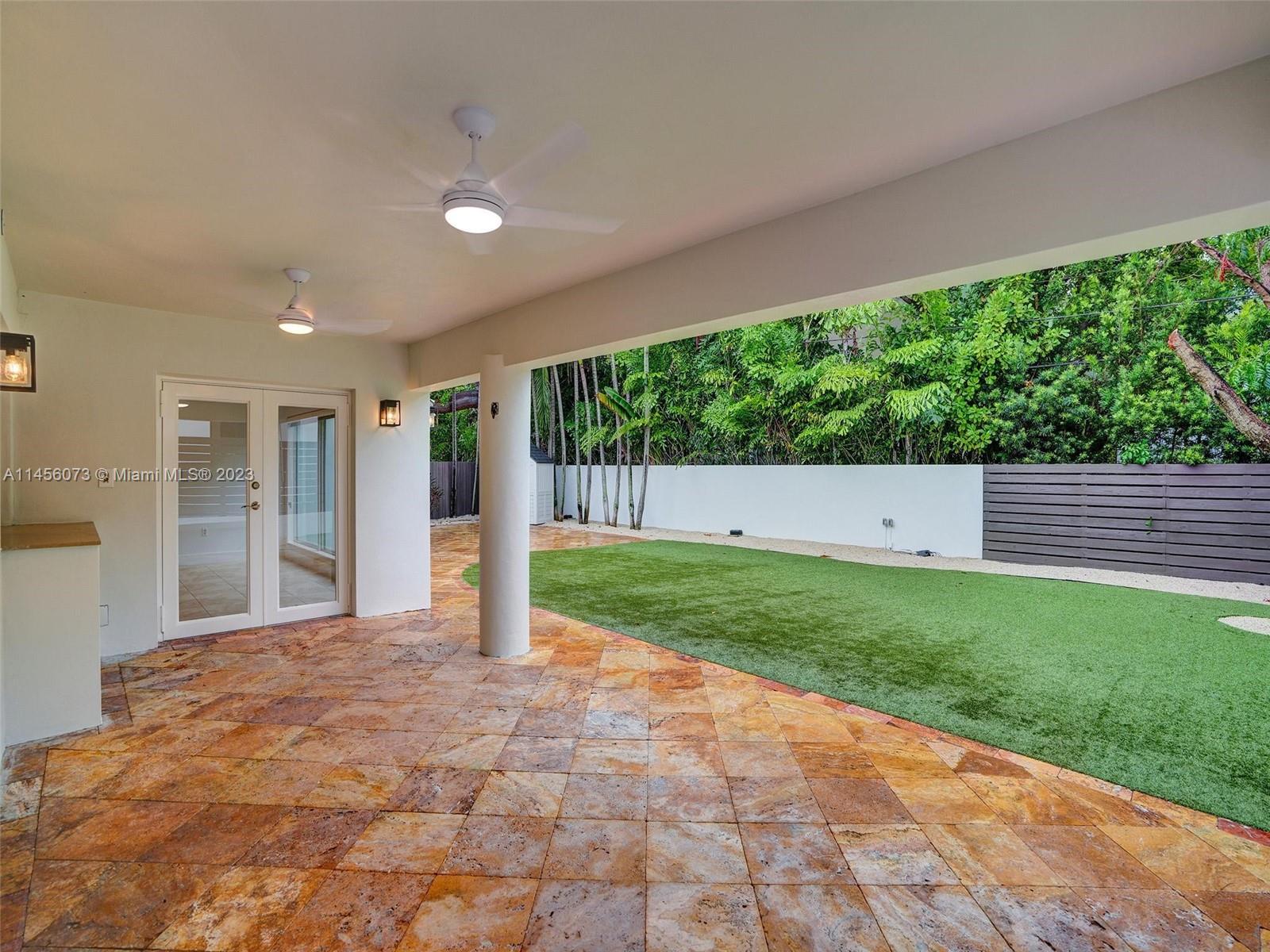 228 Westwood Dr