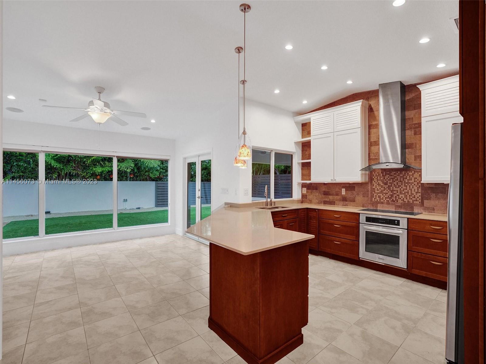 228 Westwood Dr