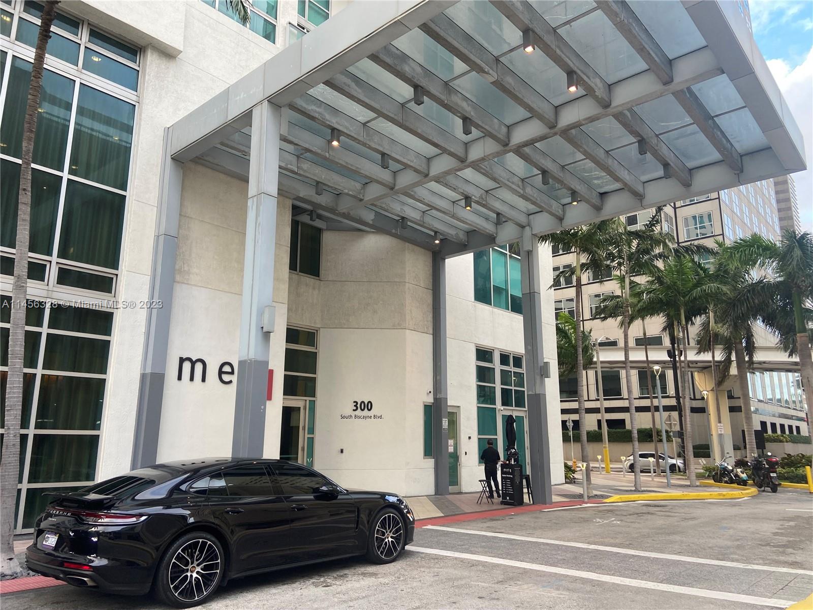 300 S Biscayne Blvd # 3809 Unit: PH-3809