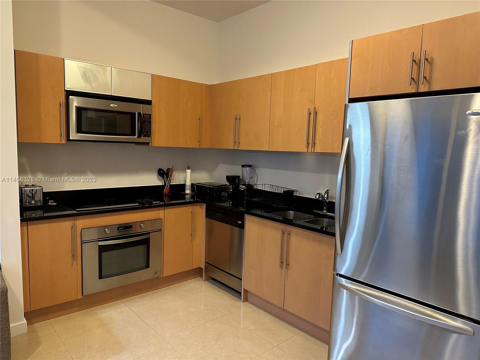 300 S Biscayne Blvd # 3809 Unit: PH-3809
