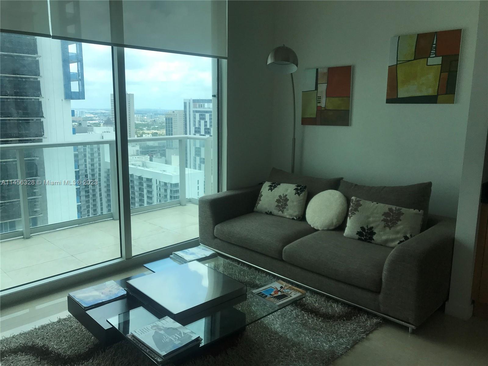 300 S Biscayne Blvd # 3809 Unit: PH-3809