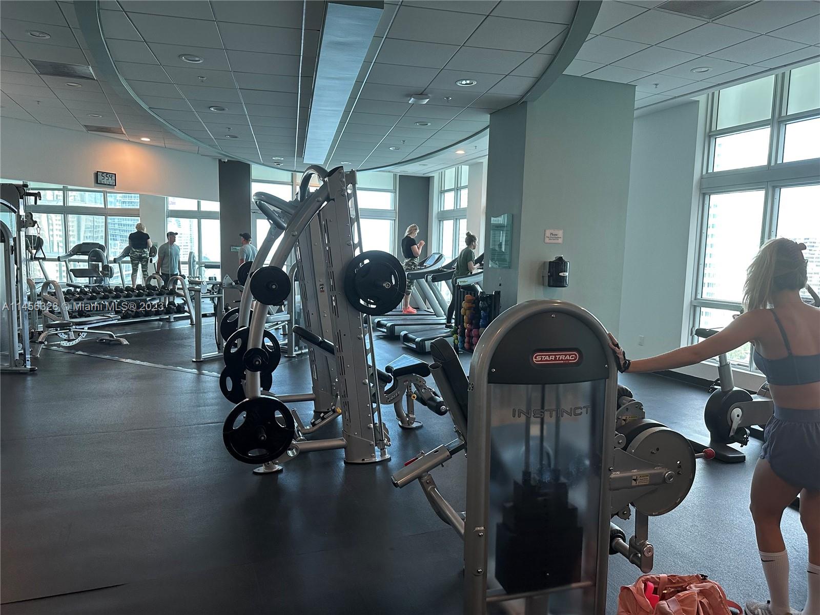 300 S Biscayne Blvd # 3809 Unit: PH-3809