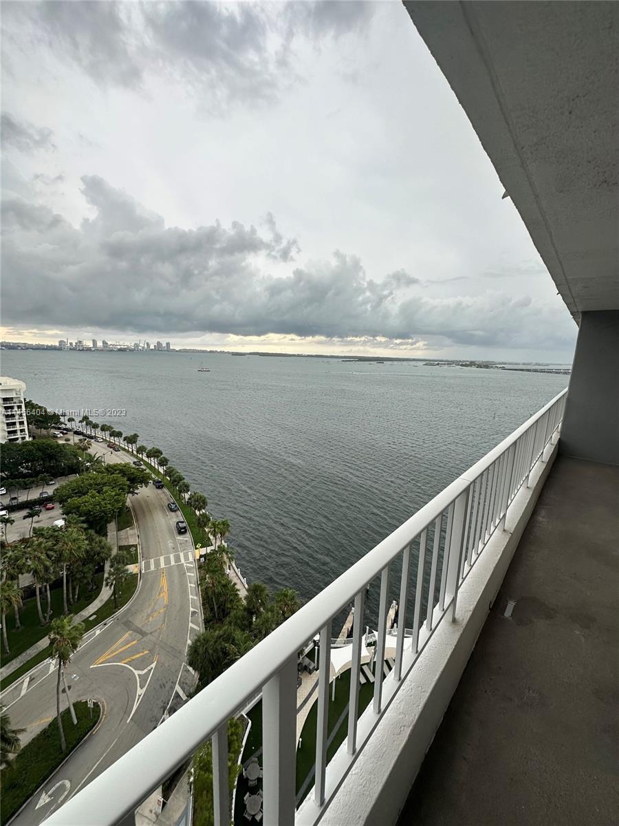 200 SE 15th Rd # 17E