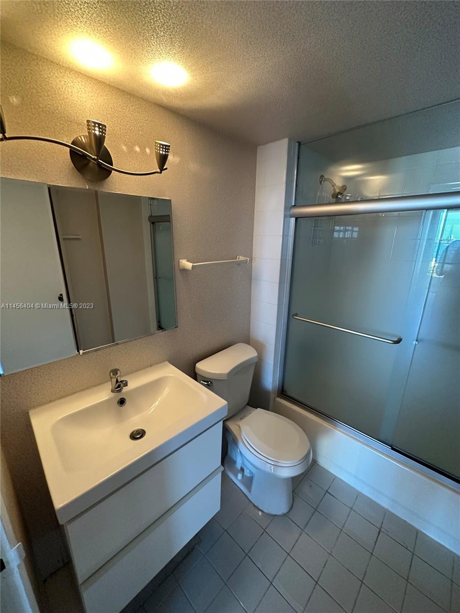 200 SE 15th Rd # 17E