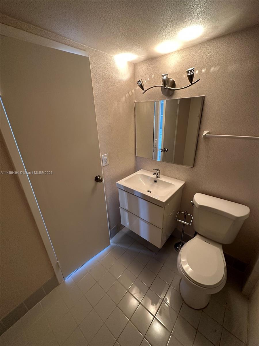 200 SE 15th Rd # 17E