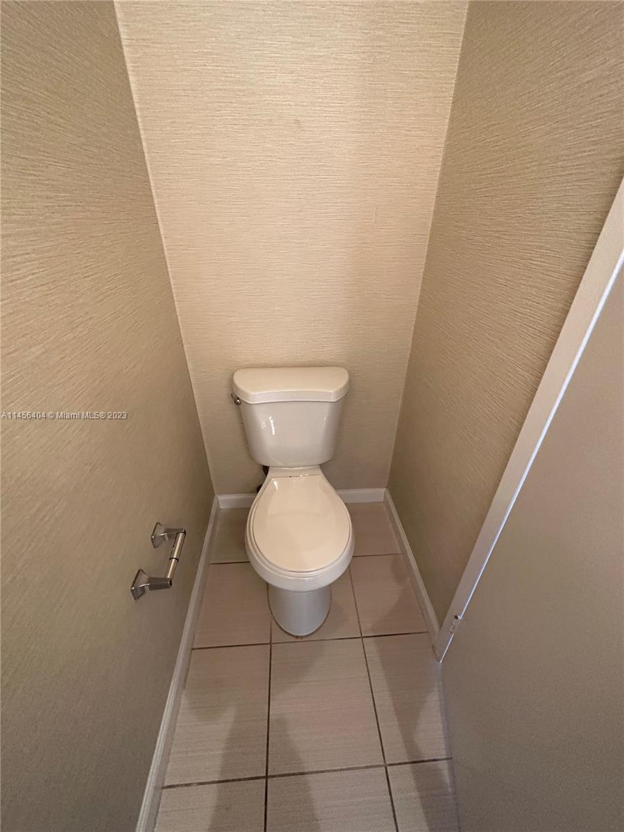 200 SE 15th Rd # 17E