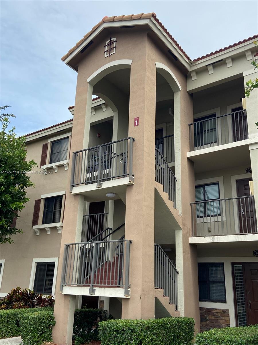 22921 SW 88 PL # 302