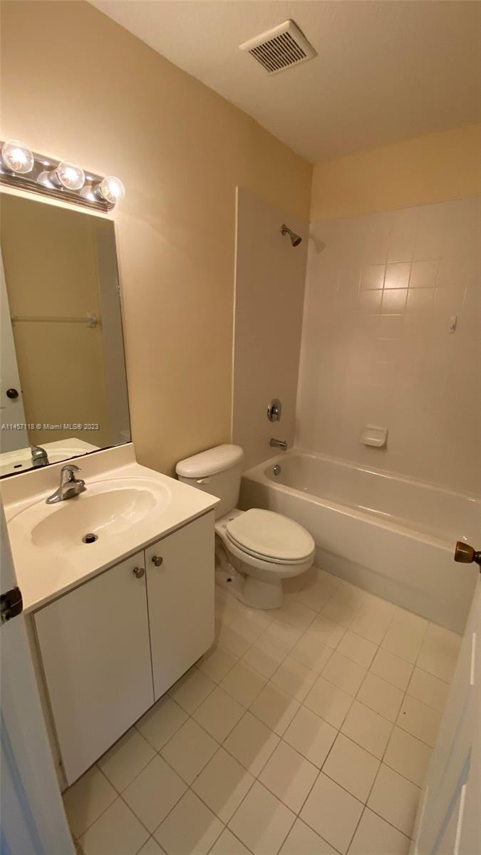 22921 SW 88 PL # 302