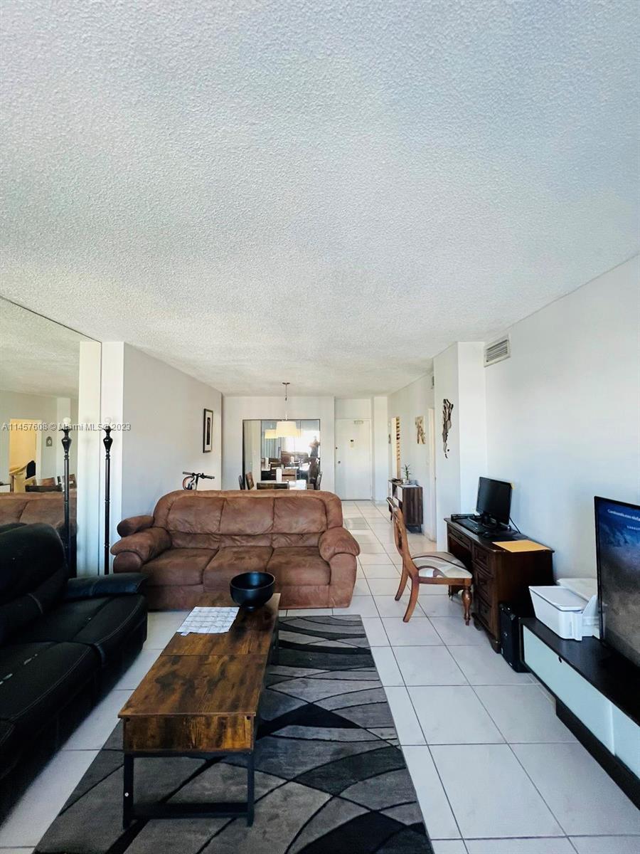 500 Bayview Dr # 1417