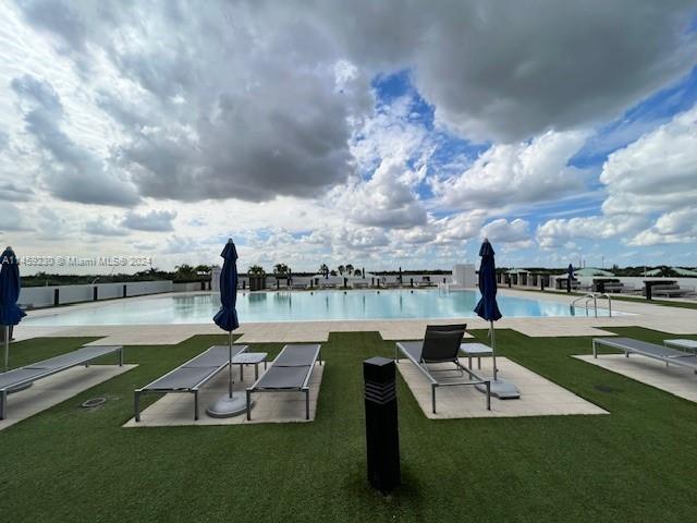 5300 Paseo Blvd # 607