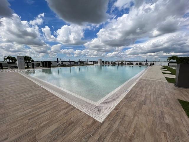 5300 Paseo Blvd # 607