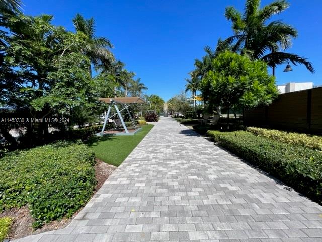 5300 Paseo Blvd # 607