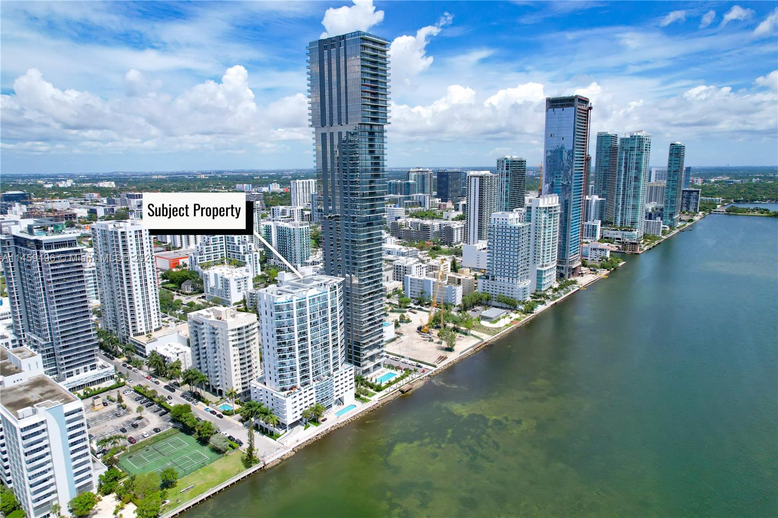 725 NE 22nd St Unit: PH2F