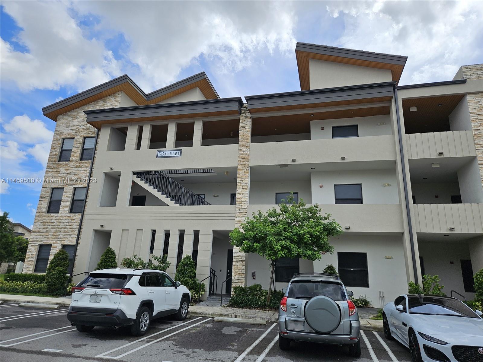 7915 NW 104th Ave # 22