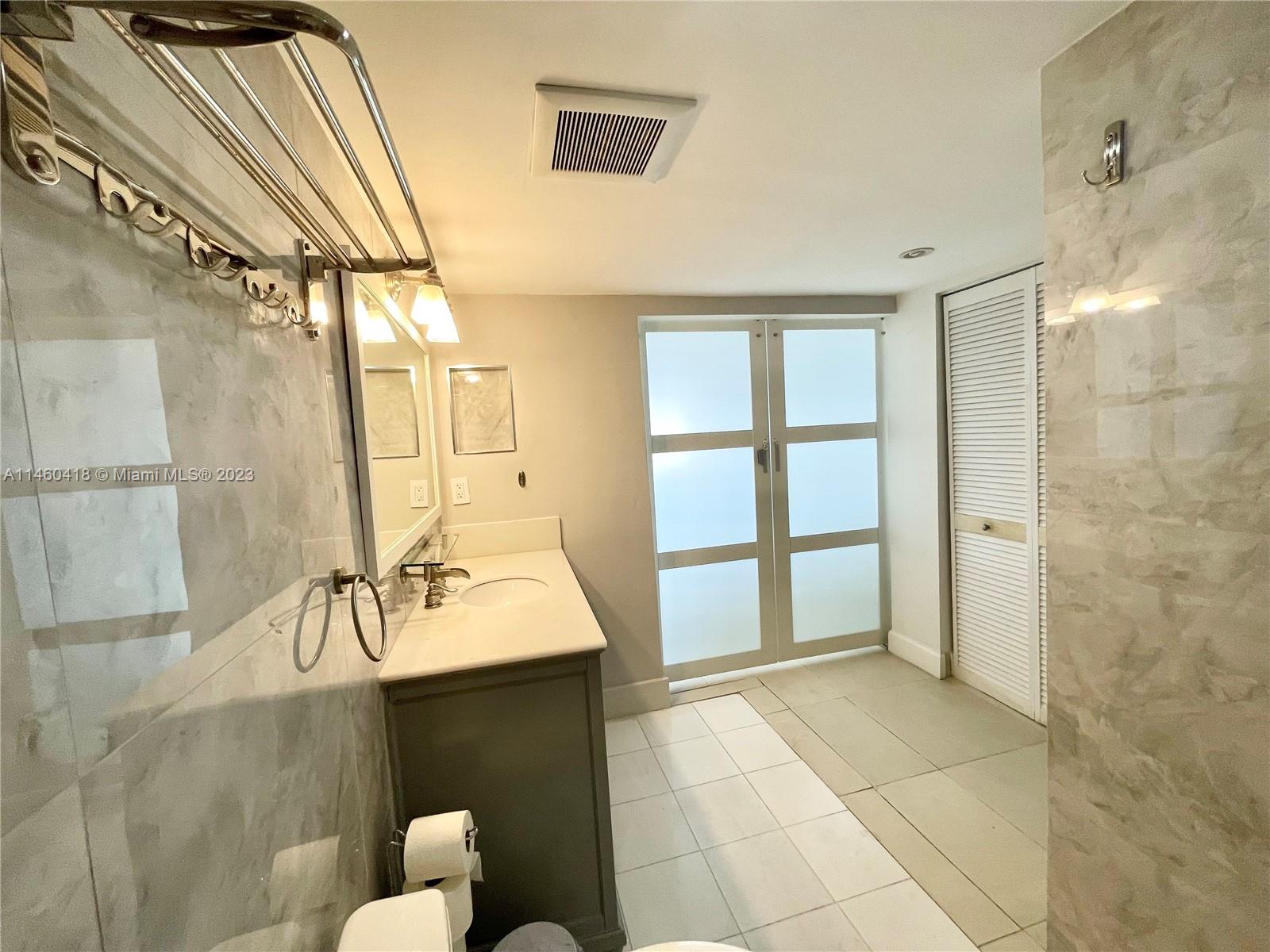 1420 Brickell Bay Dr # 1603A