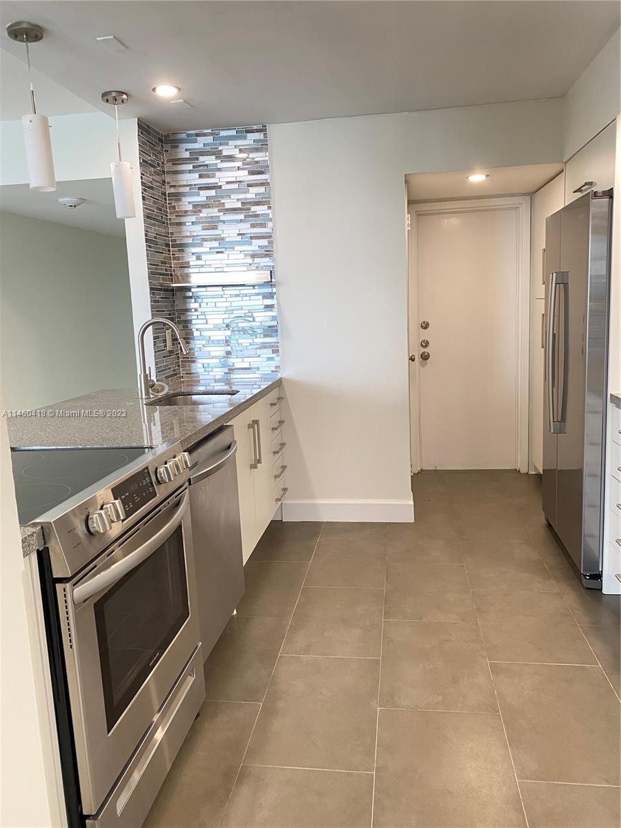 1420 Brickell Bay Dr # 1603A