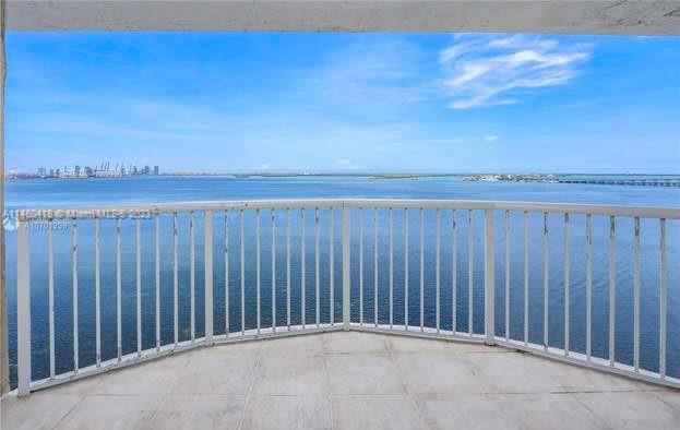 1420 Brickell Bay Dr # 1603A