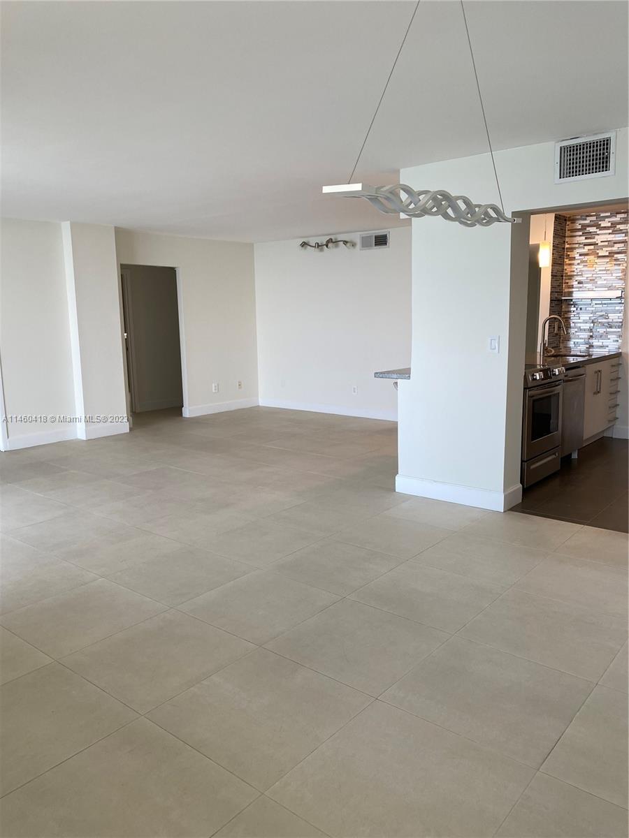 1420 Brickell Bay Dr # 1603A