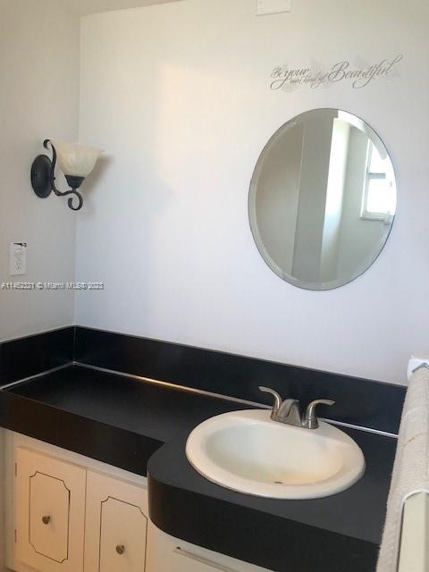1770 NE 191st St # 1 Unit: 705-1