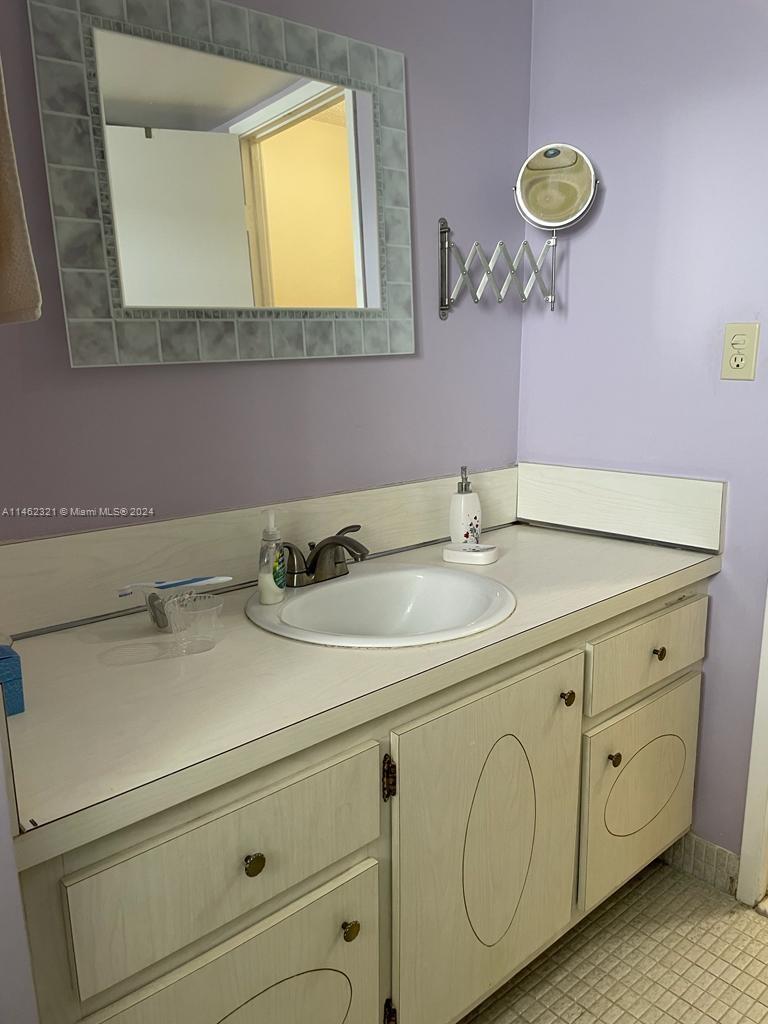 1770 NE 191st St # 1 Unit: 705-1