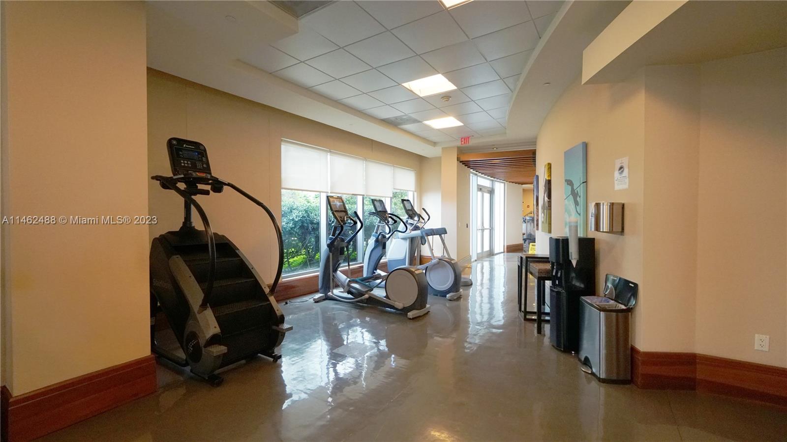1060 Brickell Ave # 2811
