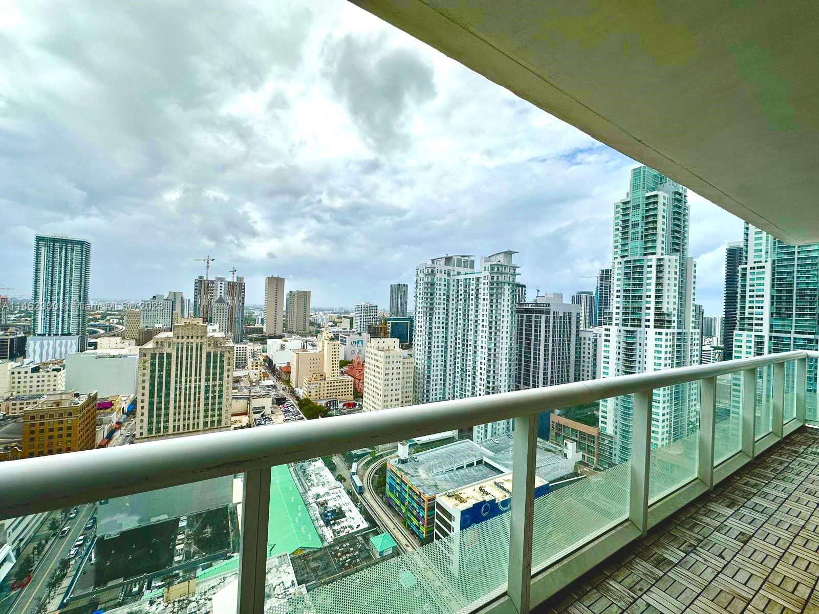 50 Biscayne Blvd # 3107