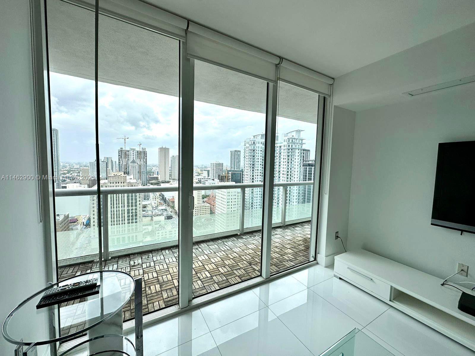 50 Biscayne Blvd # 3107