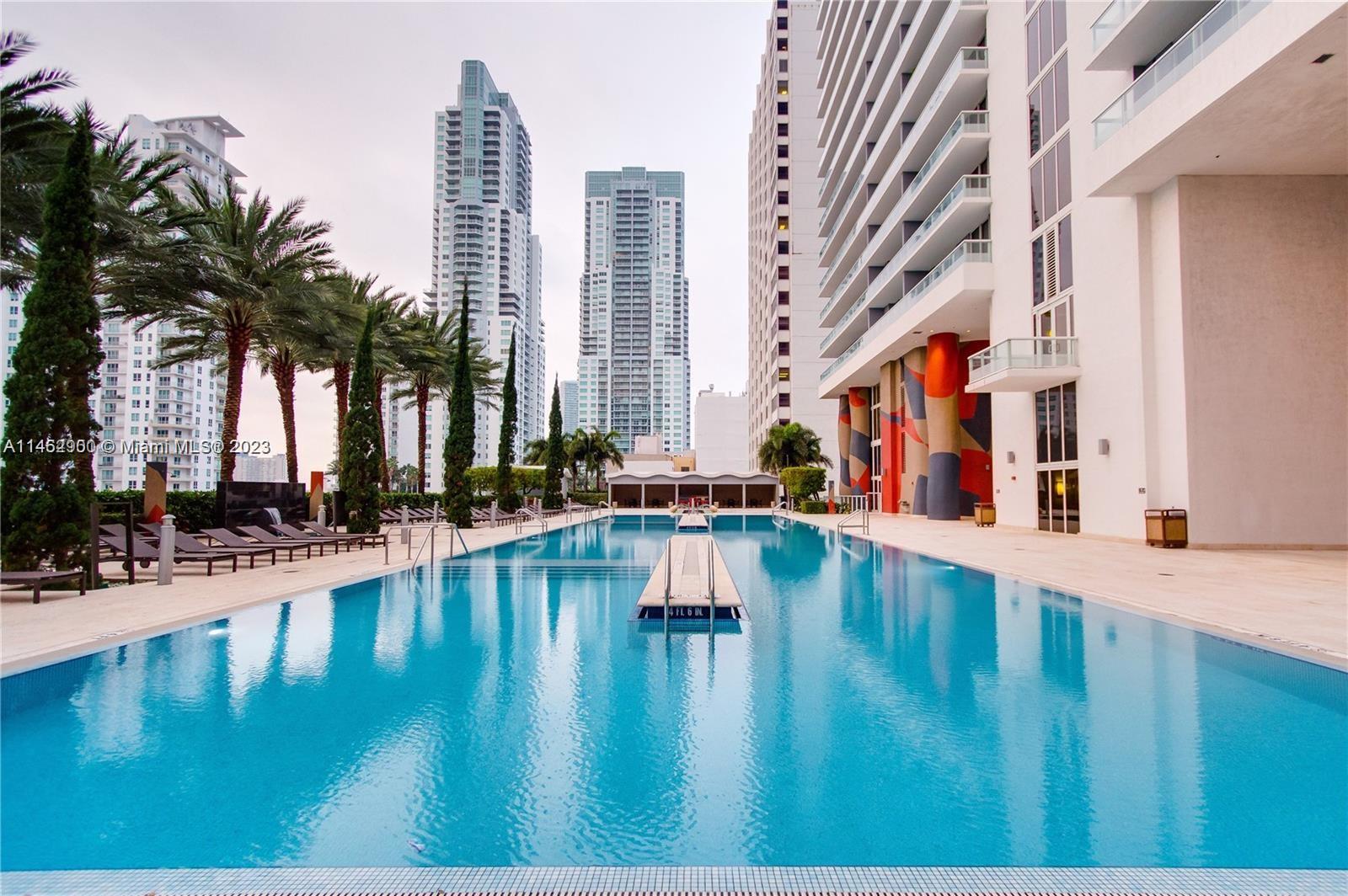 50 Biscayne Blvd # 3107