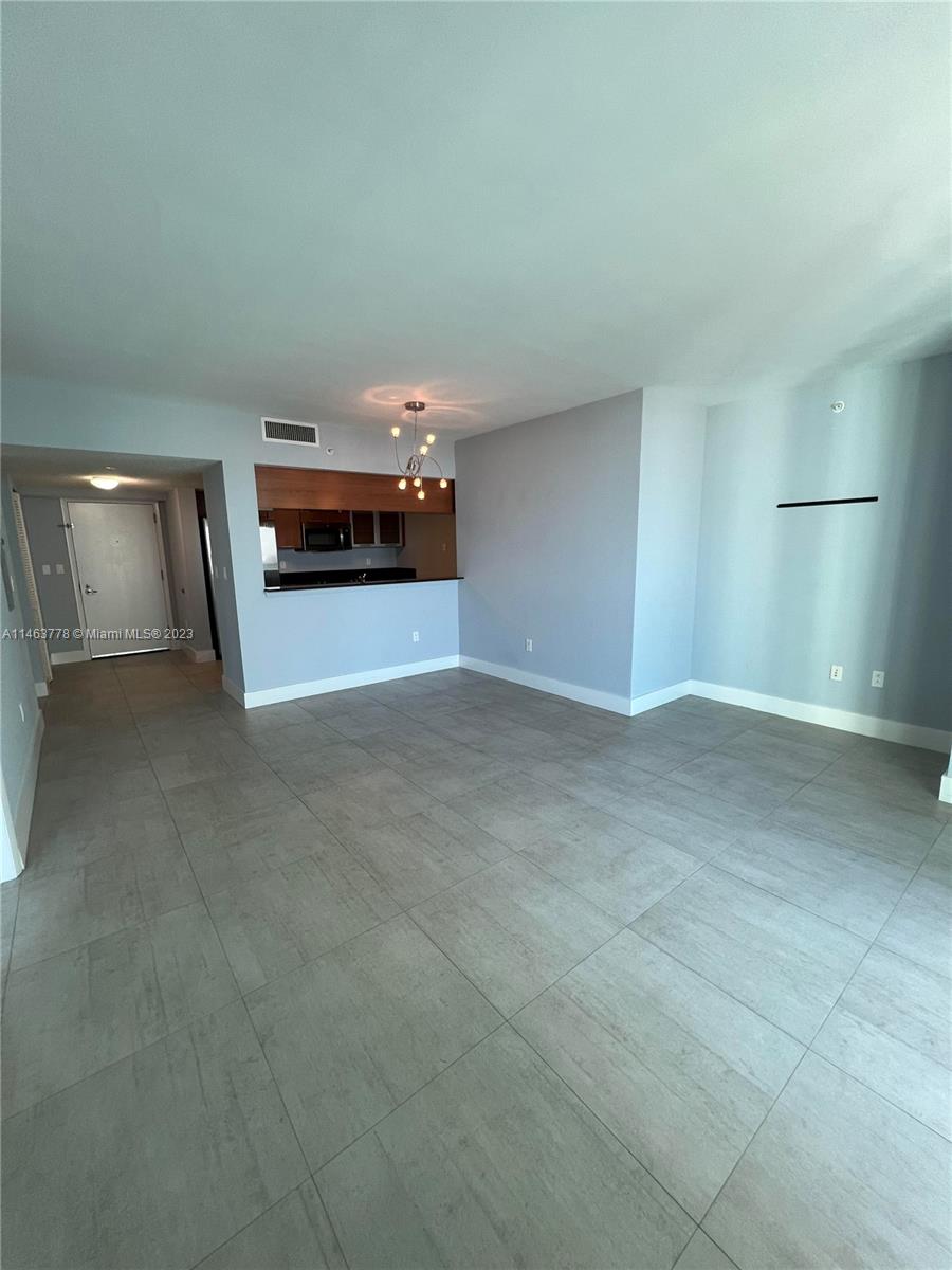 1800 N Bayshore Dr # 3502